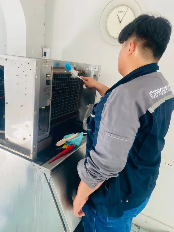 ทำความสะอาดชุดระบายความร้อน — ผลงาน ICEPROSERVICE